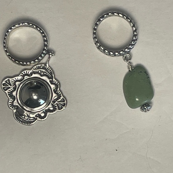 Two Sterling Silver Charms or Pendants - Picture 3 of 6